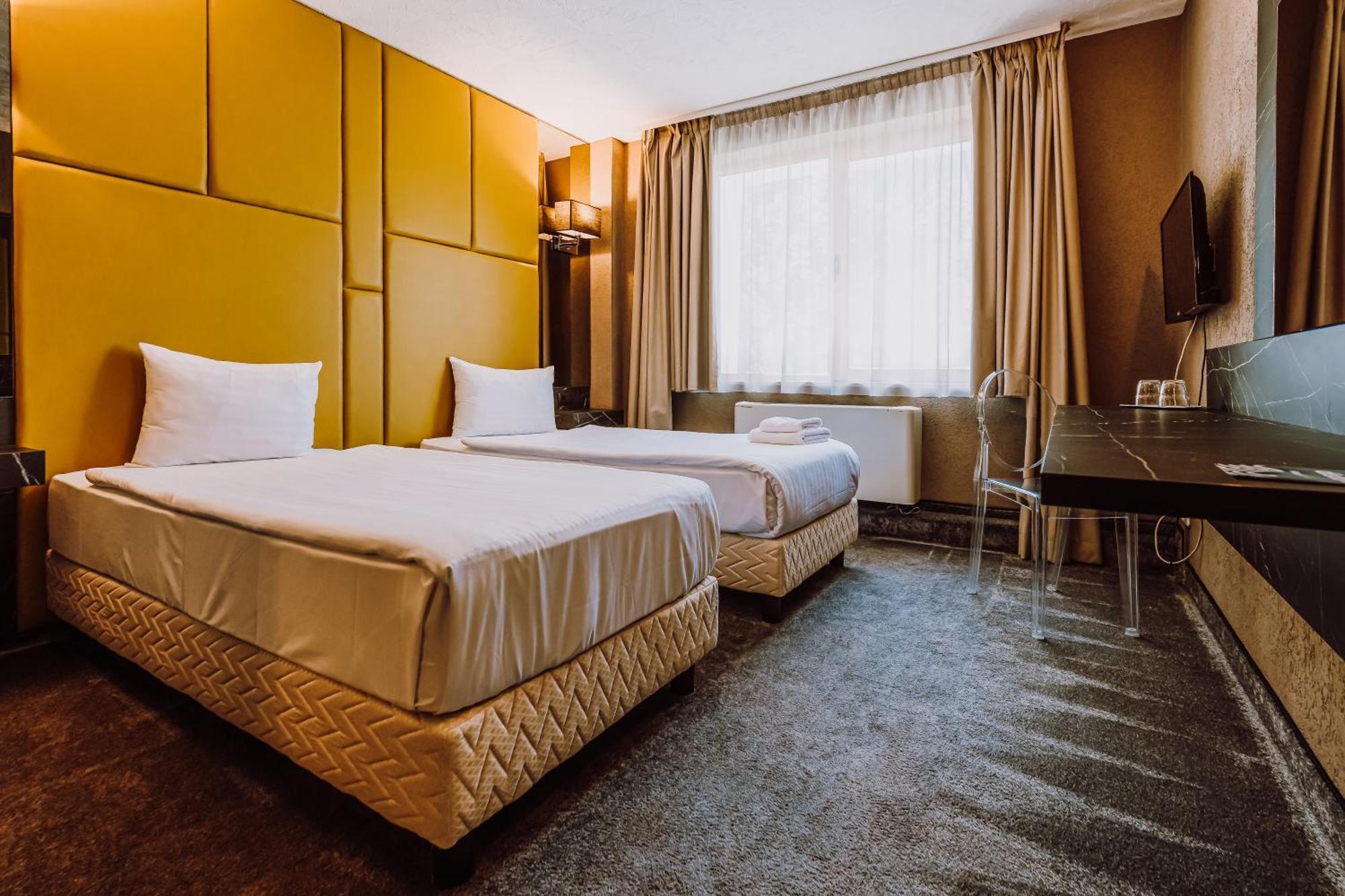 Hotel Ciao Târgu-Mureş Extérieur photo