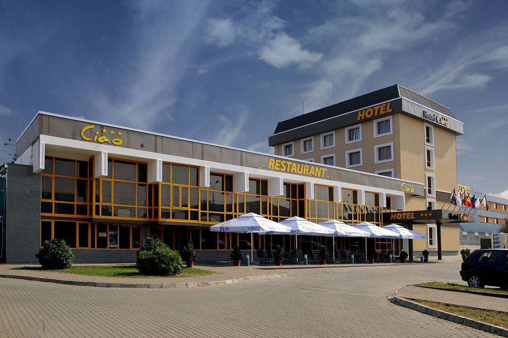 Hotel Ciao Târgu-Mureş Extérieur photo